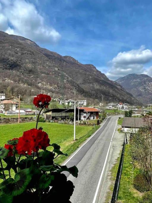 La Casa Di Sabi Apartman Locana Kültér fotó